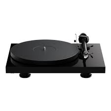 Pro-Ject Debut EVO 2 Pick It MM EVO High Gloss Black